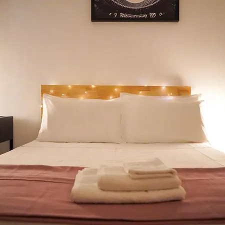 לינה וארוחת בוקר The Good Place